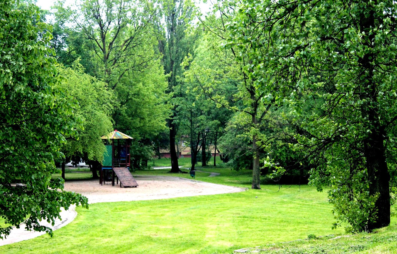 Park przy ulicy Hipotecznej zdjęcie